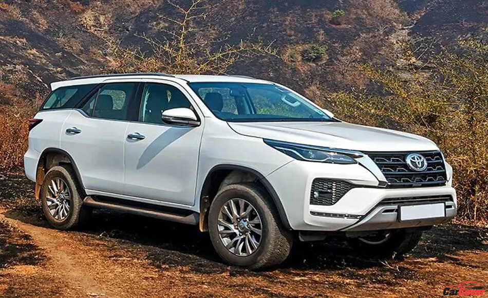 2024-toyota-fortuner-review-17