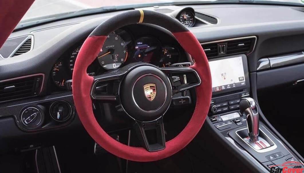 15-supercar-models-with-charming-steering-wheel-12