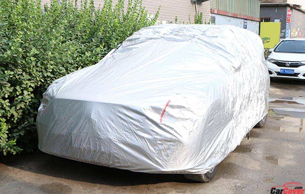 windy-weather-car-cover