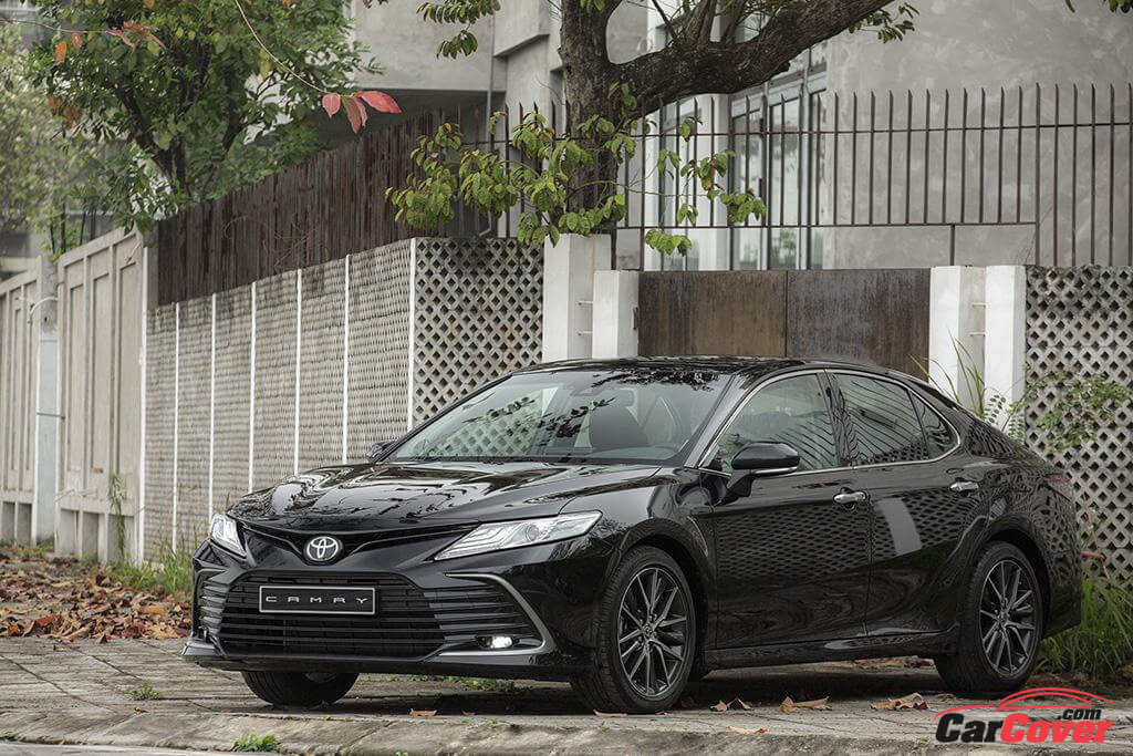 review-toyota-camry-2023-02